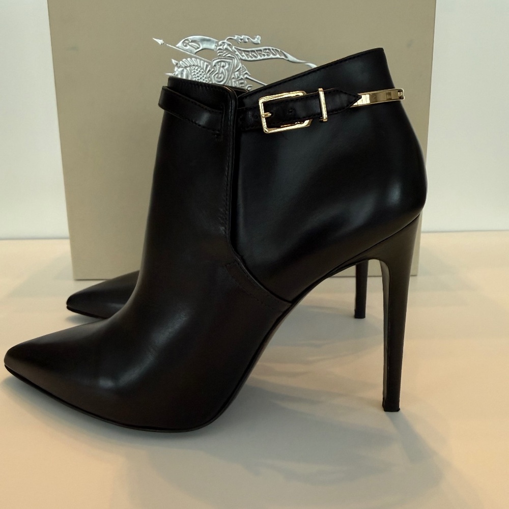 BURBERRY WOOLWELL ANKLE BOOTS